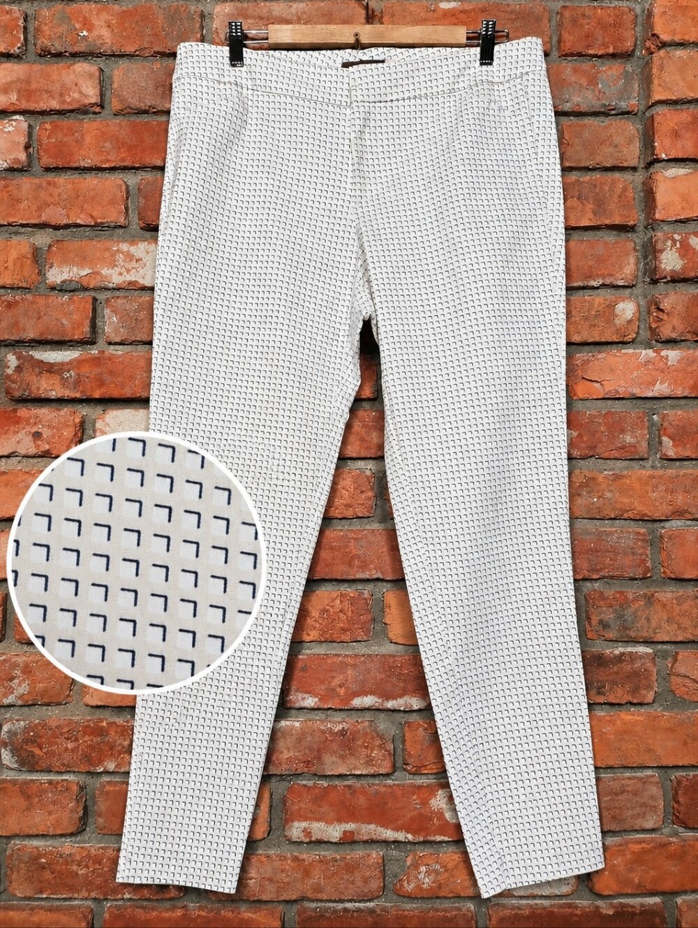 Crosby Printed Beck Cropped Pants Size 12 White Beige Geometric Stretch